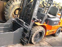 佛山叉車維修：叉車切勿超負(fù)荷作業(yè)！